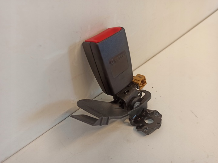 фото №2, Audi a6 c7 застёжка ремня зад 4g0857740b