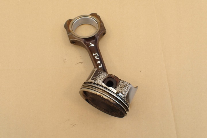 фото №10, Peugeot 407 2.2 16v 2004- поршень шатун двигуна ew12 oem номер