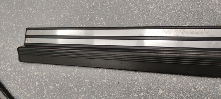 фото №5, Mercedes w210 накладка порога передняя 2106800135