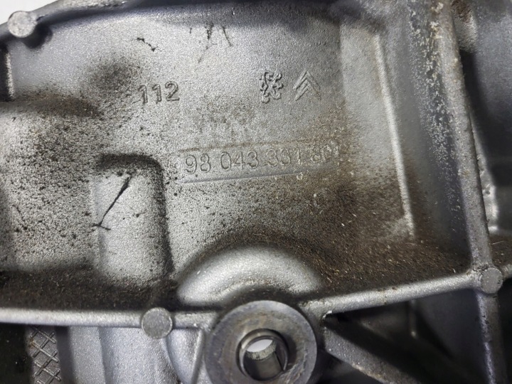 фото №7, Кронштейн крепление генератора citroen peugeot 2.0bhdi 9804333180
