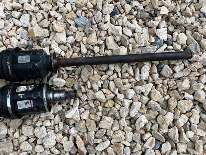 фото №2, Toyota rav4 ii 2.0 d4d полуось правая