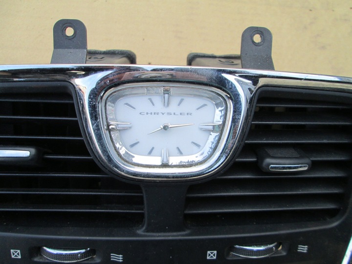фото №10, Chrysler town country 11- впуск повітря ґрати dodge grand caravan годинник