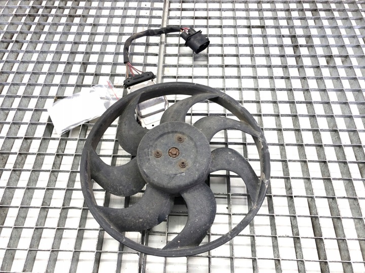 фото №1, Вентилятор кондиционера vw touareg 7l0959455f 3.0 225km suv 02-13 вентилятор