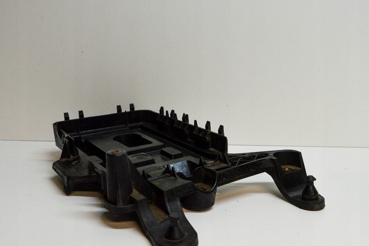 фото №1, Основание акумулятора seat altea 5p1 1k0915333c 1.9l дизель 77kw 2006