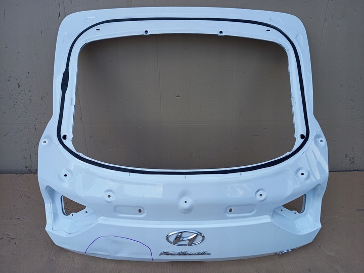 фото №1, Hyundai i30 fastback кришка задня кришка багажника