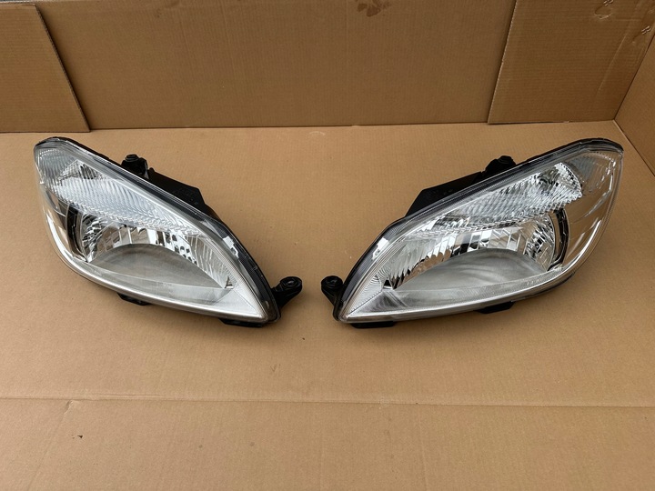 фото №1, Skoda fabia ii рестайлинг лампа перед левый правый 5j1941018c 5j1941017c or идеальные