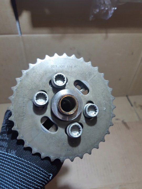 фото №5, Audi q7 4.2 tdi btr вал распределительный вал всасывающий левый 057101bl