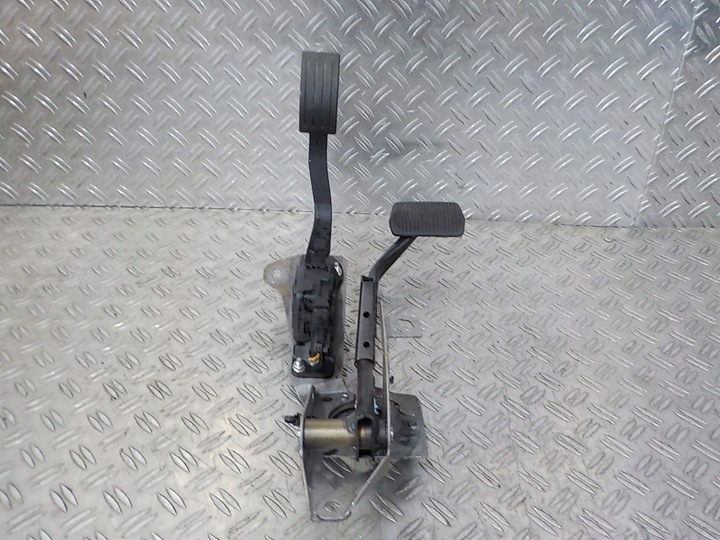 фото №1, Kuga mk2 13-16 1.5 педали gaz тормоз комплект