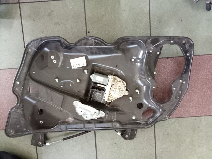 фото №1, Підйомник скло правий перед passat b 6 1k0959792m