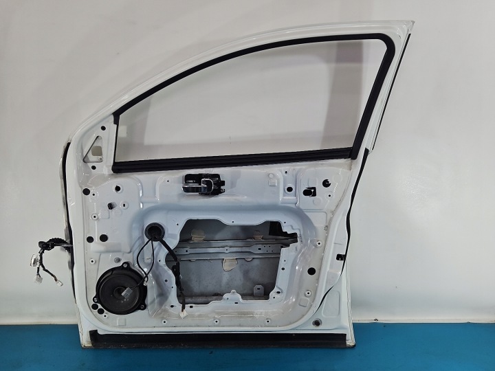 фото №16, Двері перед праве пасажира nissan qashqai i j10 06-13 5d 326 g