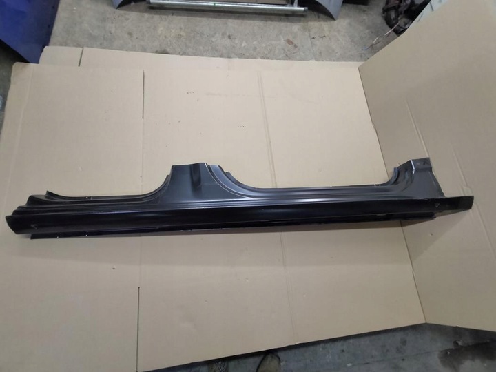 фото №1, Обшивка поріг стійка праві superb iii новий оригінальний номер sedan універсал