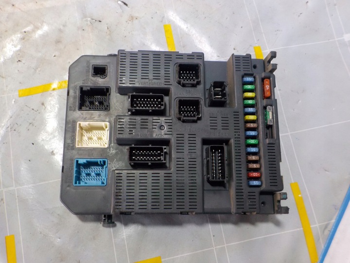 фото №1, Citroen c4 купе 2008r 1.6 hdi модуль bsi 9663798480