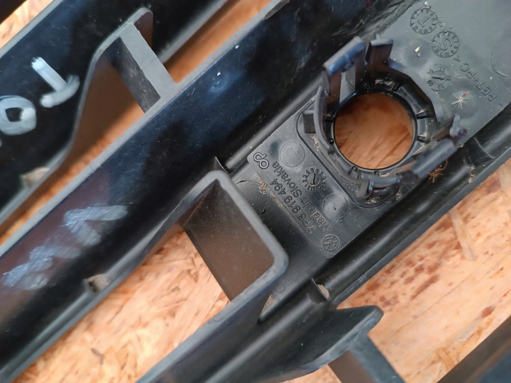 фото №8, Решітка решітка бампера права 7p6853666a volkswagen touareg ii 7p