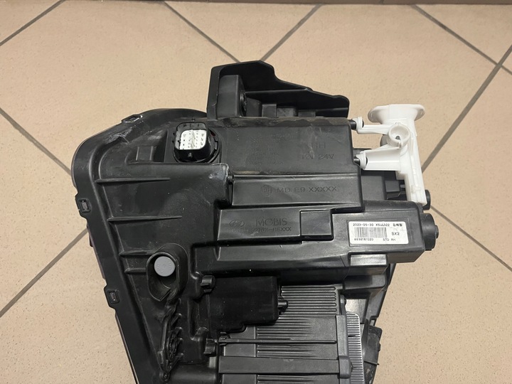 фото №13, Hyundai kona ii 2 повний led 22- лампа передня перед права 92102-be050