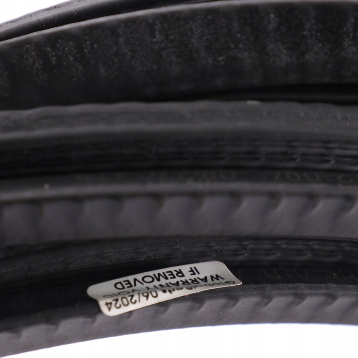 фото №10, Mercedes c118 прокладка дверь передних правая резиновая накладка a1186920600