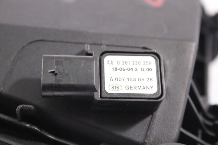 фото №10, Mercedes w205 c207 w212 m276 корпус фільтра повітря права a2760904001