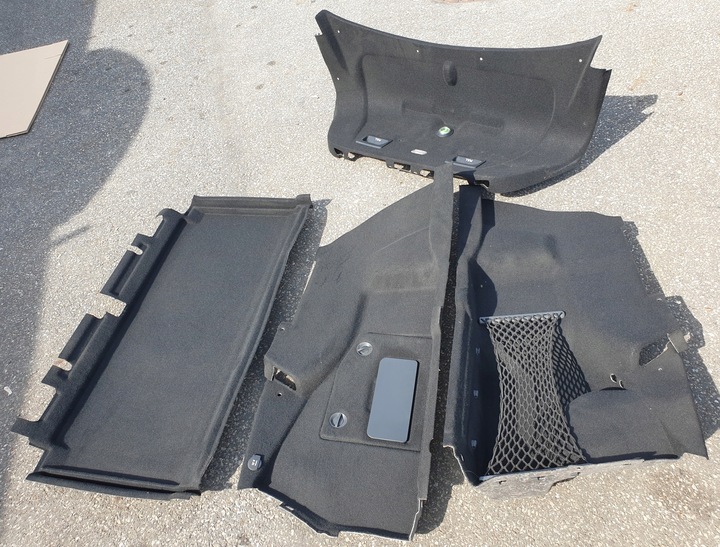 фото №1, Боковина обивка багажника mercedes w211 оригинальный номер eu