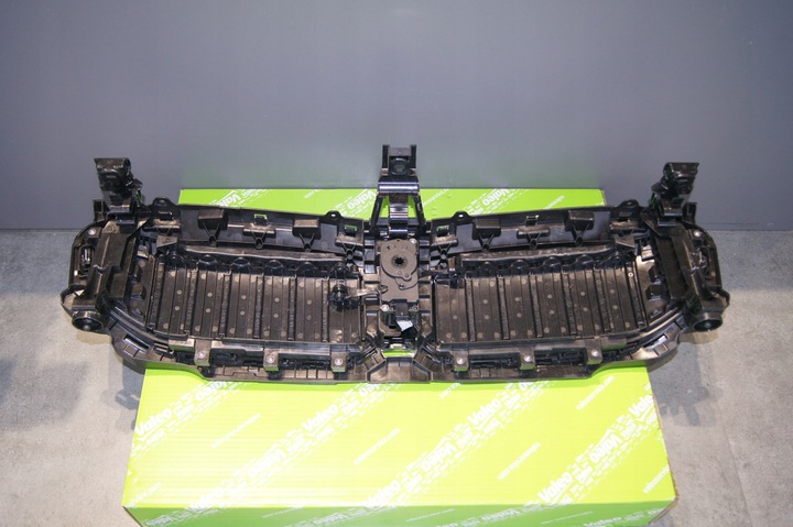 фото №9, Решітка радіатора bmw 3 g20 g21 жалюзі ролета 2018+