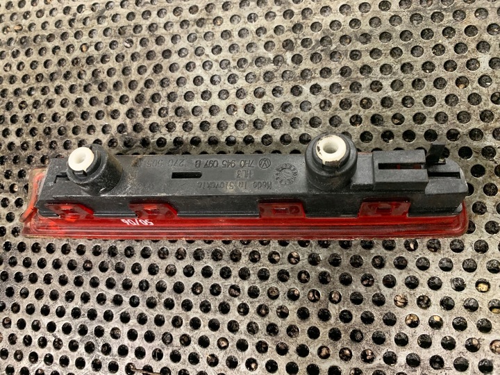 фото №2, Третє світло сплав vw t5 7h0945097b