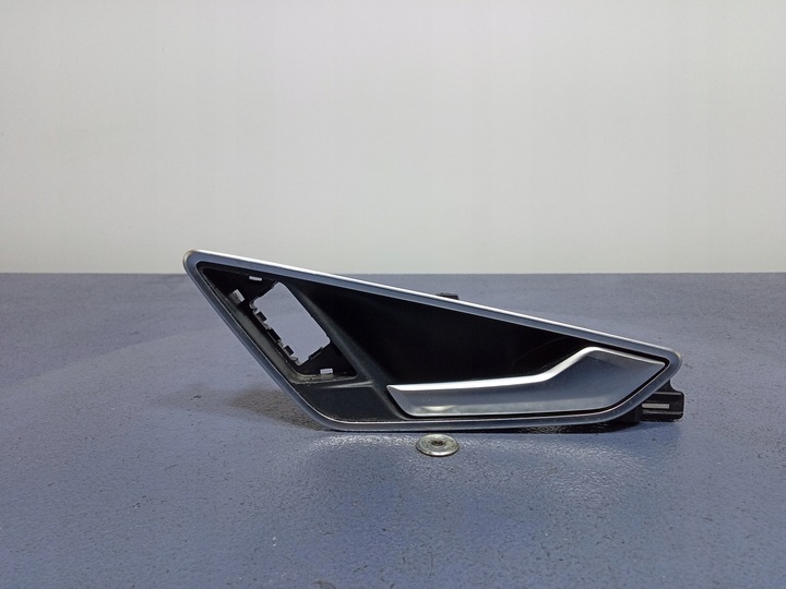 фото №1, Audi q4 e-tron ручка внутрішня перед права 81a837020c