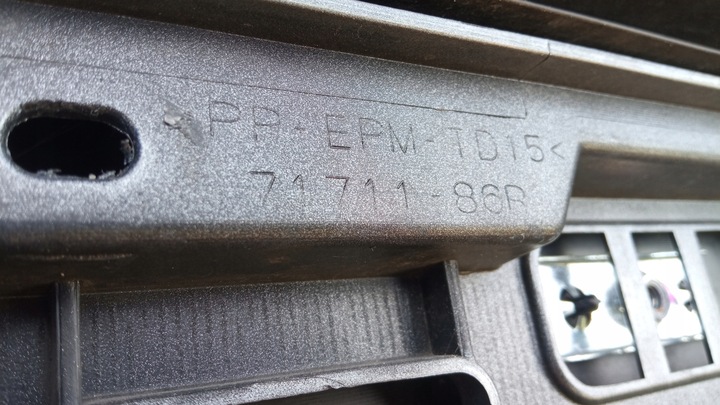 фото №16, Suzuki vitara рестайлинг 18- бампер перед переднее 71711-86r