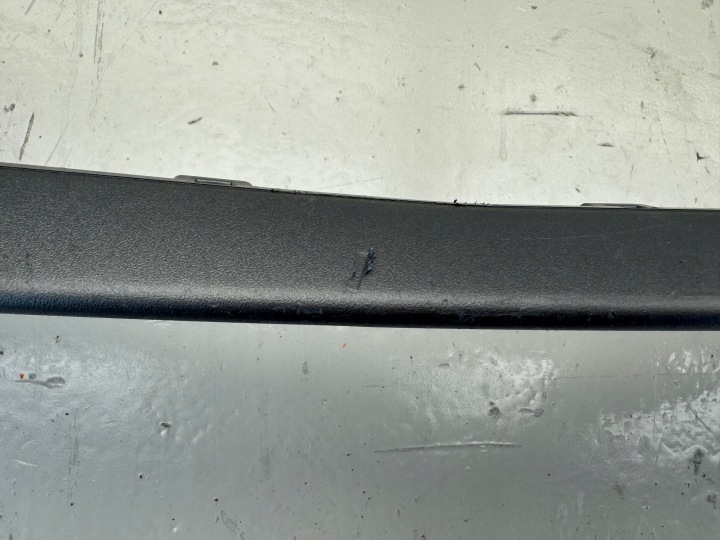 фото №10, Seat arona 17r- молдинг спойлер нижній бампера перед 6f9806333