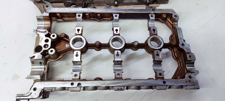 фото №7, Головка права audi a4 a5 a6 a7 3.0 tfsi 06e103404k