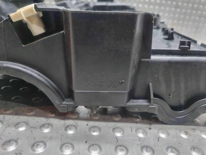 фото №6, Крышка клапанов 7553626 bmw e60 e61 e90 e91 e92 e93 e87 1.6 1.8 2.0 n43