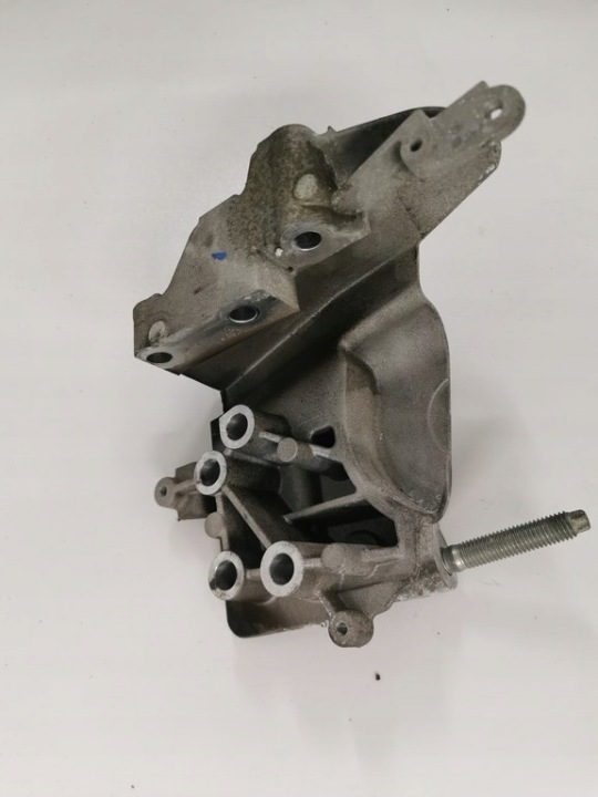 фото №4, Ford focus mk3 рестайлінг 1.5 eco. 15-19r.- кронштейн двигуна