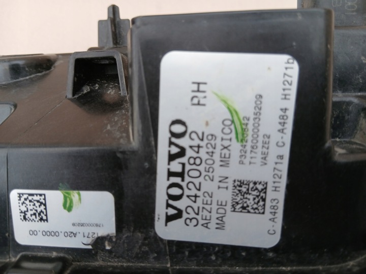 фото №15, Volvo ex90 ex-90 2024- галоген led правое перед передний 32420842