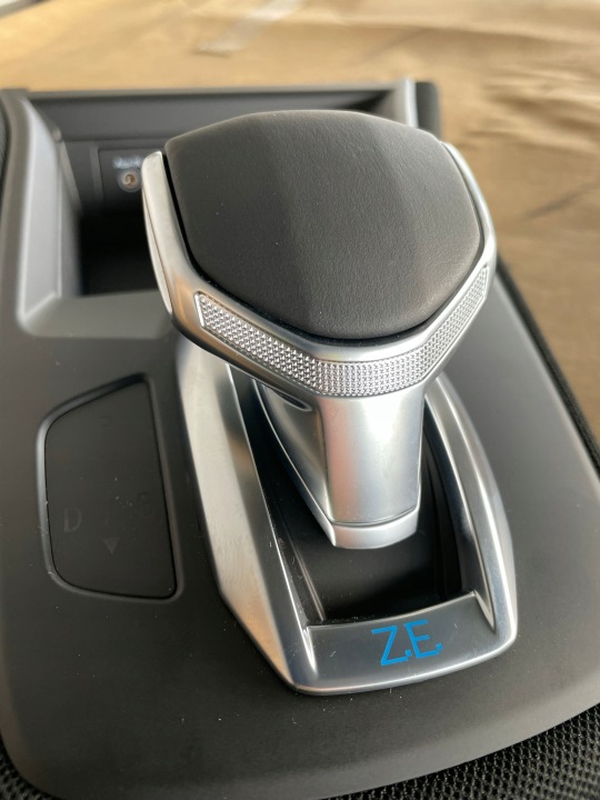 фото №5, Renault zoe ii ручка изменения коробка передач выборщик туннель средний панель