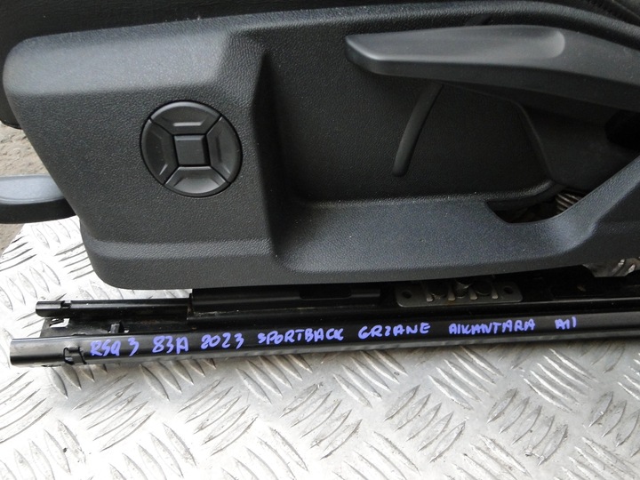 фото №14, Сидіння шкіра обшивки audi rsq3 2023 83b sportback підігрів алькантара