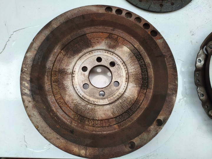 фото №12, Skoda fabia mk3 iii nj сцепление комплектные диск прижим 04b141025