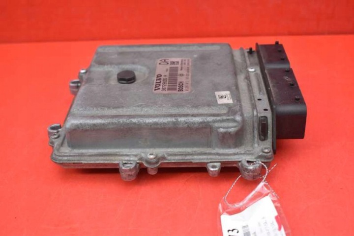 фото №6, Блок керування двигуном (ecu) 30729826a volvo s60 1 i 2.4 d5 08r