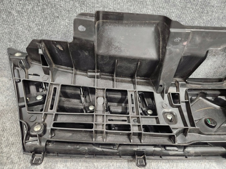фото №10, Решітка радіатор решітка радіатора - suzuki vitara iii рестайлінг 72121-86r0 18-24