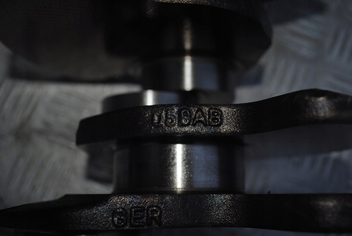 фото №8, Wał коленчатый a6 c6 a4 b7 a8 d3 touareg phaeton q7 3.0 tdi 059101ab