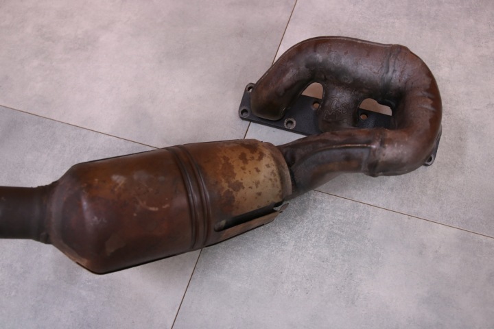 фото №9, Bmw e39 e60 e61 e65 e66 m54 коллектор выпускной катализаторы 7516734 7516735