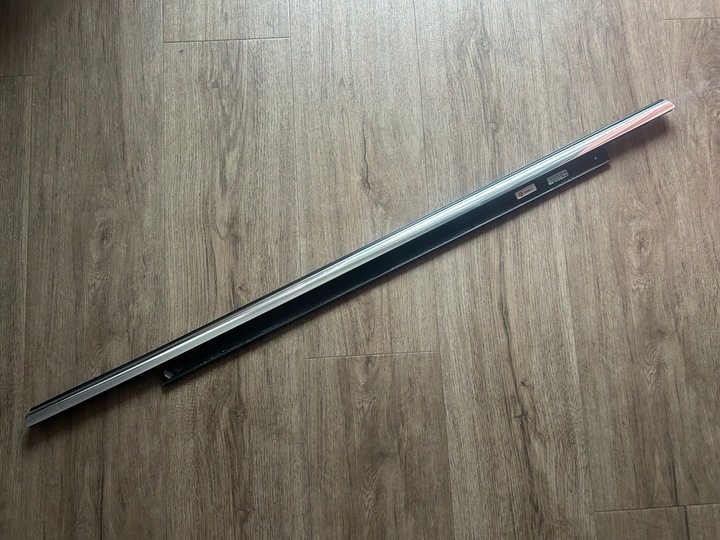 фото №1, Audi a6 c7 2010-2018 планка накладка дверь правые зад 4g хром оригинал