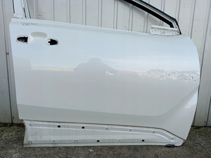 фото №3, Toyota c-hr 16- дверь правые передние