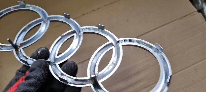 фото №10, Audi q3 83a эмблема значок хром решётка эмблема audi 4ke853605