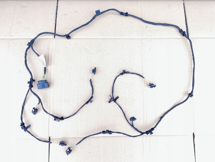 фото №1, Cupra formentor 2020- установка жгут paktroników pdc бампера зад красивая