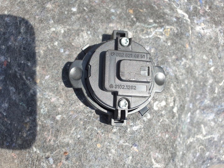 фото №16, Боковина обивка багажника mercedes w211 оригинальный номер eu