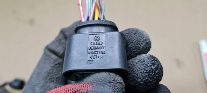 фото №7, A6 c7 4g рестайлинг штекер разъём 4h0973715a a4 b9 8w a5 q5 80a q7 4m