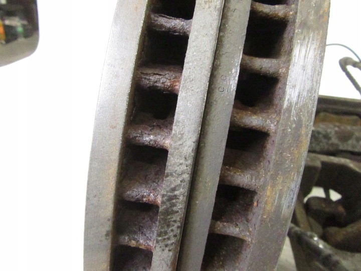фото №15, Зажимы jarzma перед диски тормозные колодки bmw f15 x5 f16 x6 swap 385mm zimmerman