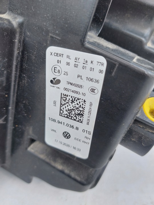 фото №15, Лампа праві перед повний led vw id3 eu