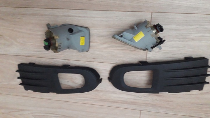 фото №8, Протитуманні фари галоген ґрати галоген volvo v50 s40 оригінальний номер