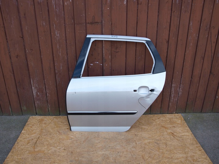 фото №1, Peugeot 407 sw універсал двері ліві зад h12