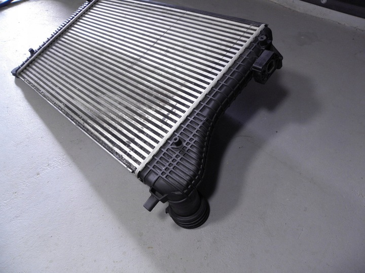 фото №6, Vw caddy tdi // радіаторів інтеркулер 1k0145927d