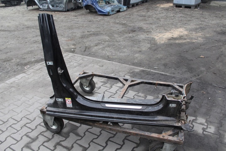 фото №1, Audi a1 8x порог перед правые