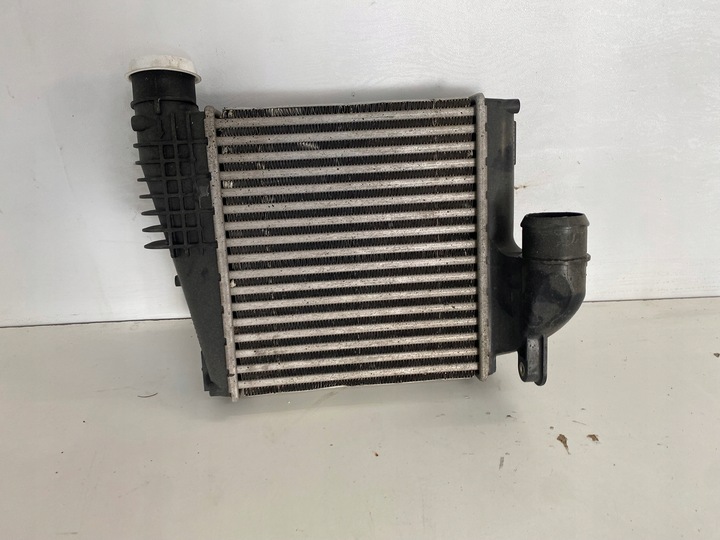 фото №1, Радіаторів інтеркулер peugeot 308 t9 eu